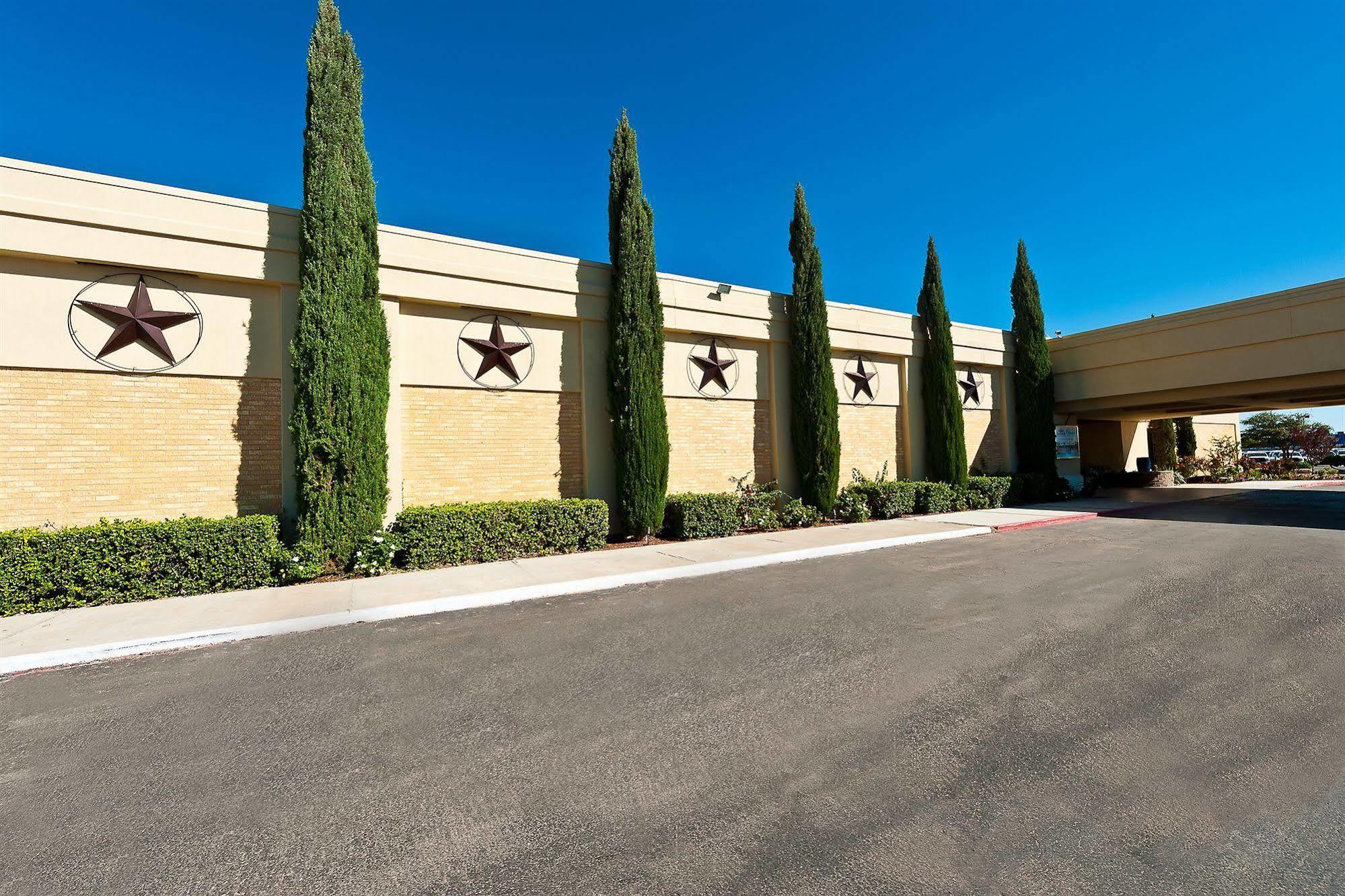 Grand Texan Hotel And Convention Center Midland Exteriör bild